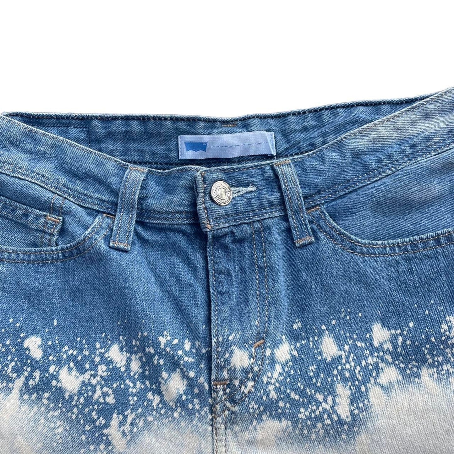 Levis Distressed Bleached Cut Off Shorts Size 27