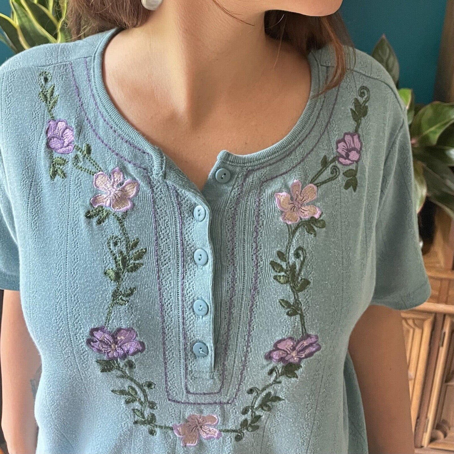 Grannycore Short-Sleeve Cotton Shirt L Floral Embroidery Only Necessities Basics